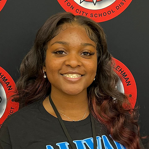 Makyla Dave